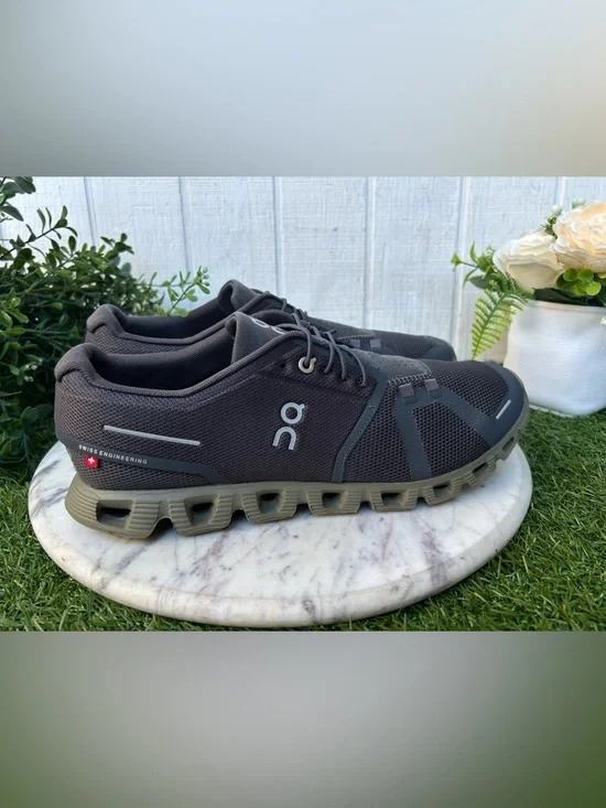 On Running Cloud 5
(Eclipse/Grove) Men’s Sneakers  size 10 gently used - Picture 14 of 16